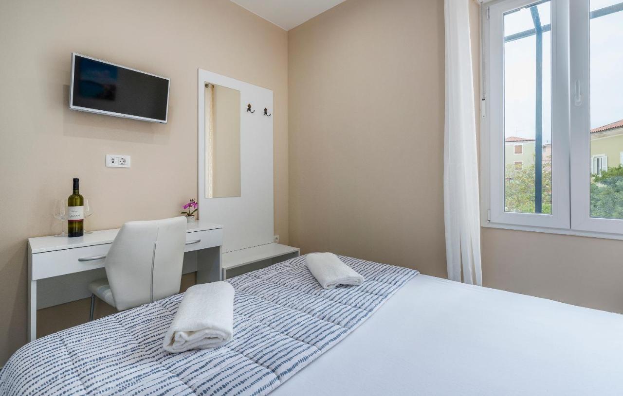 Martin Rooms Poreč Exterior foto